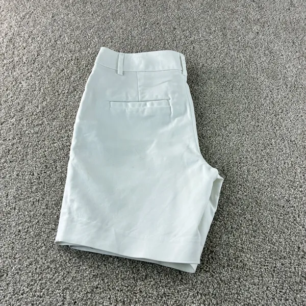 Lilly Pulitzer Women's White Bermuda Shorts‎ Pockets Golf Preppy Casual Size 2 - Image 5