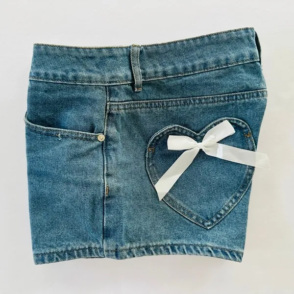 EDIKTED Jean Shorts Heart Pocket Bow Detail NEW Size Large Mini Cheeky - Image 4