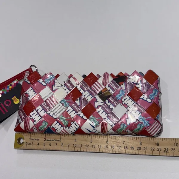 Vintage 90s Y2K Twizzler Cherry Berry Strawberry Candy Wrapper‎ Zip Purse NWT - Image 10