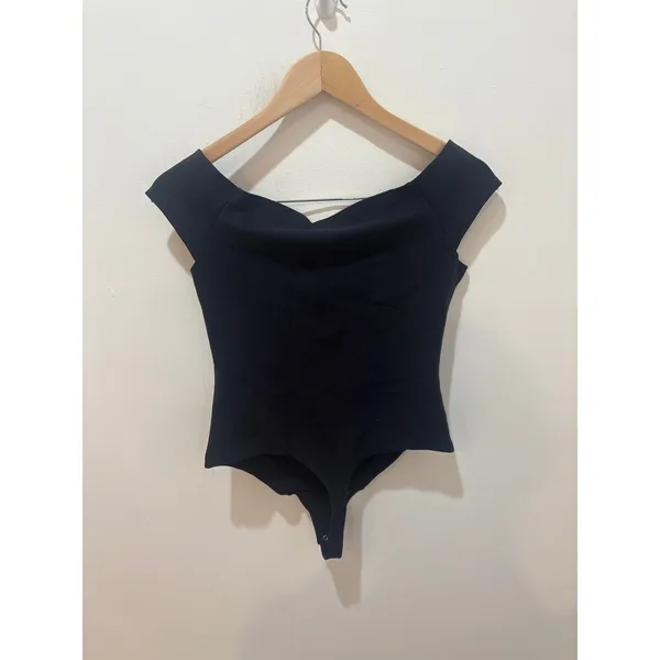 Abercrombie & Fitch Soft A&F Black Off-The-Shoulder‎ Bodysuit Size S Cap Sleeve - Image 3