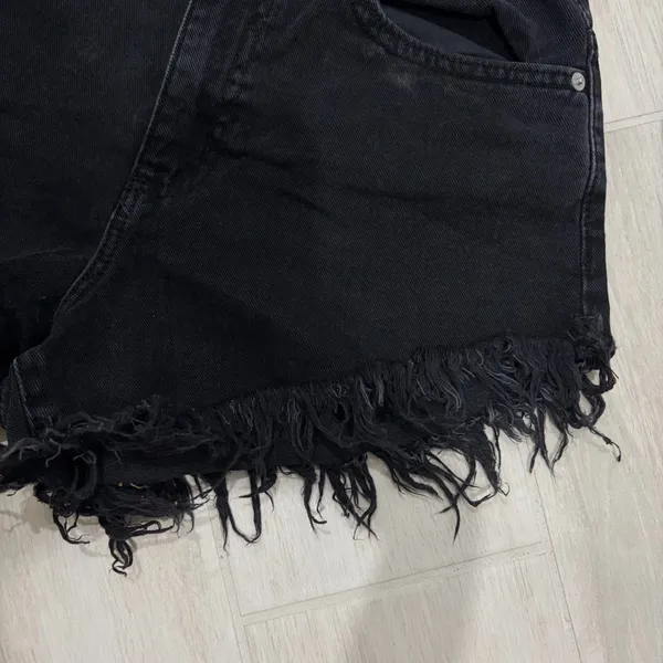 Garage Black Mini Festival Cheeky Denim Shorts Size 25 - Image 3