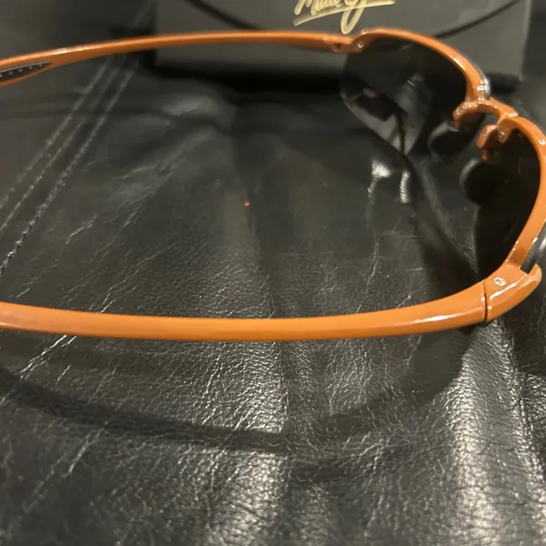 Maui Jim Women's Black and Brown Sunglasses includes Maui Jim Case - Image 12