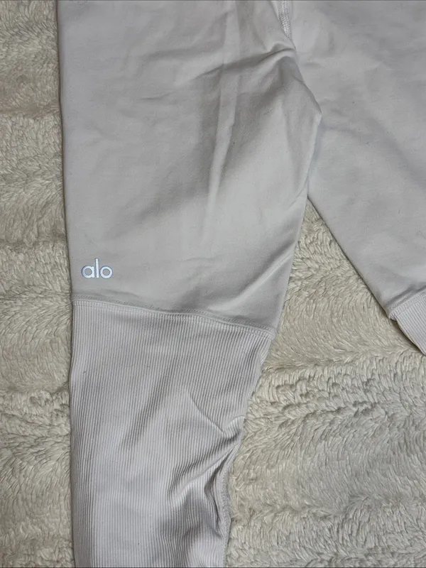Alo High-Waist White Ribbed Leggings - Image 3