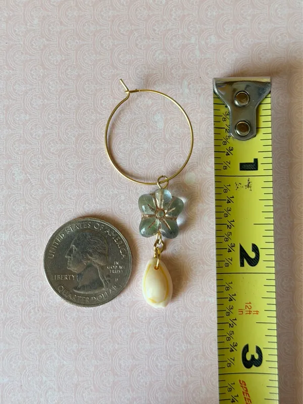 Handmade quality Czech glass flower beads & natural cowrie seashell hoop dangle earrings 🌀💕 - Image 7