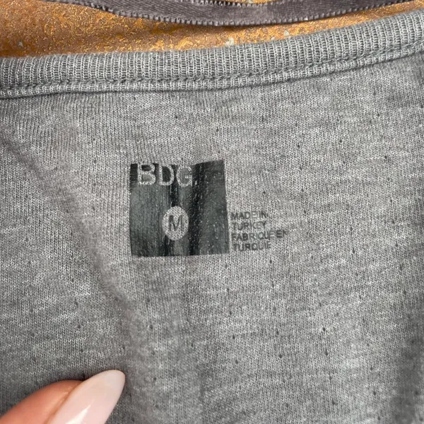 Brandy Melville BDG Grey long sleeve scoop neck top / fits like an xs - Image 4