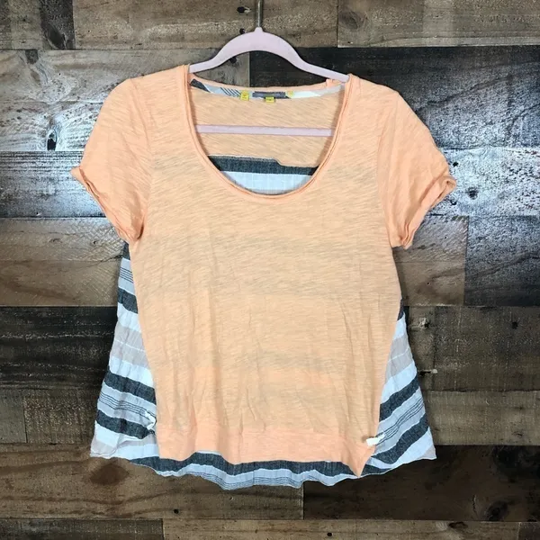 Anthropologie little yellow button‎ top - Image 4
