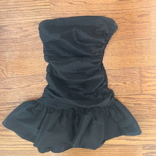 Do+Be Ruched Strapless Black Bubble Hem Cocktail Mini Dress Size Small - Image 3