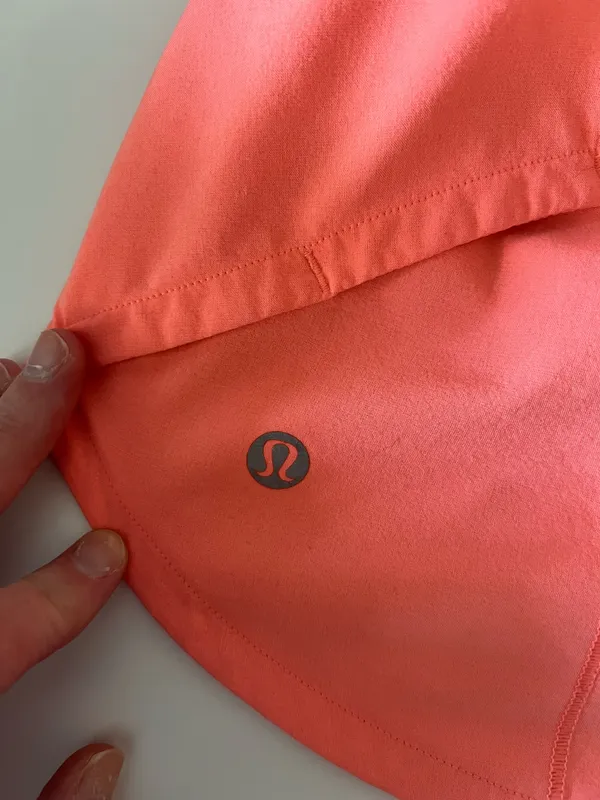 Lululemon Shorts Speed Up 2.5" - Image 3