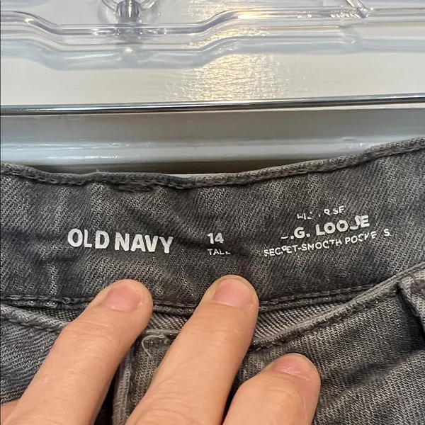Old Navy Women's Gray Hi rise O.G. Loose jeans size 14 Tall. - Image 7