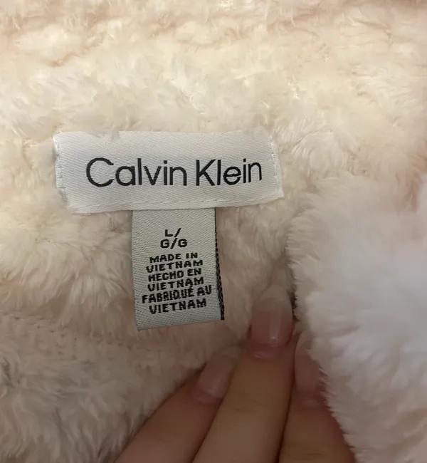 Calvin Klein Puffer Jacket - Image 3