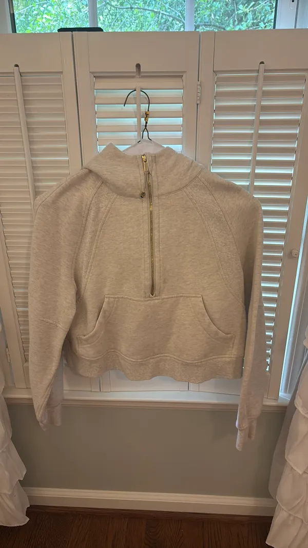 Gray Lululemon scuba with gold - Image 5