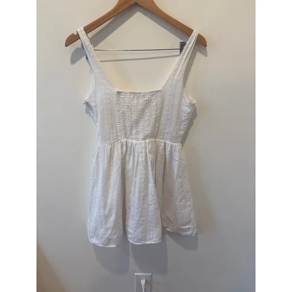 Princess‎ Polly White Eyelet Smocked Bust Mini Dress Cotton Size US 4 - Image 2