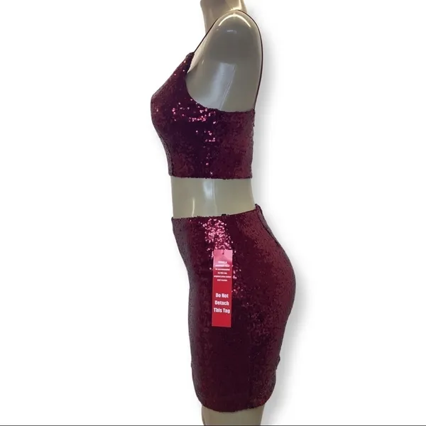 B. Smart Size Medium Wine Sequence Mini Skirt & Crop Top Set. New - Image 2