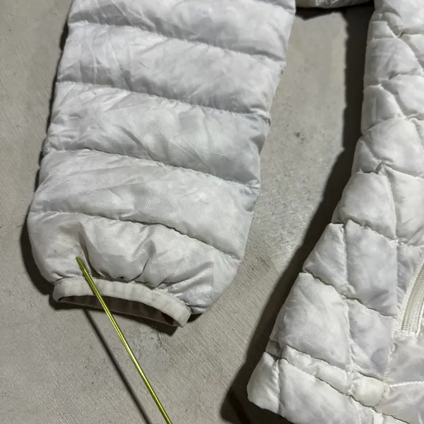 Patagonia Down Sweater Jacket Women's SZ Small L Quilted Puffer Full Zip Stained - Image 8