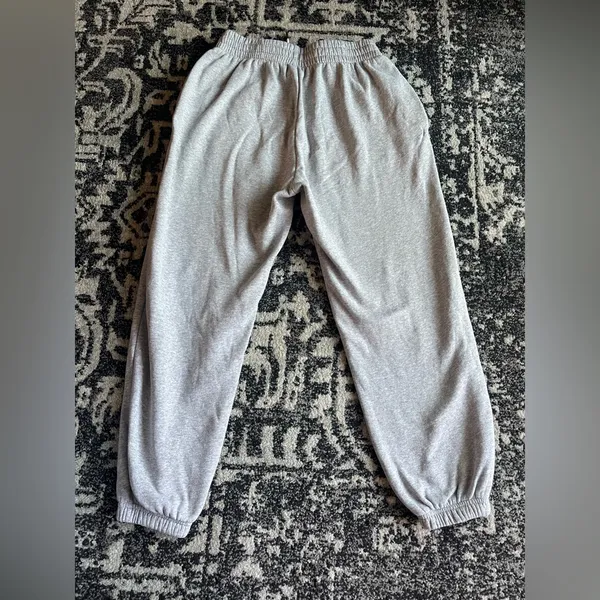Under Armour Gray Sweatpants - Image 4