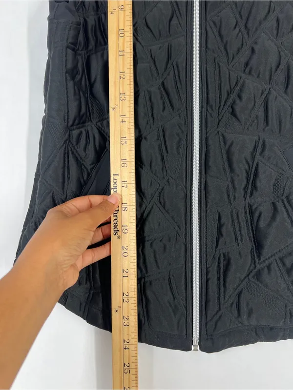 Sofibella Black Quilt Vest Size Small NWT UPF 50 Style 2432N - Image 13