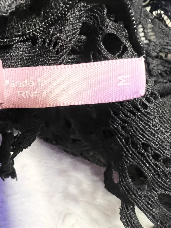 True Black Floral Lace Bralette Wireless Comfort Bra Size Medium - Image 10