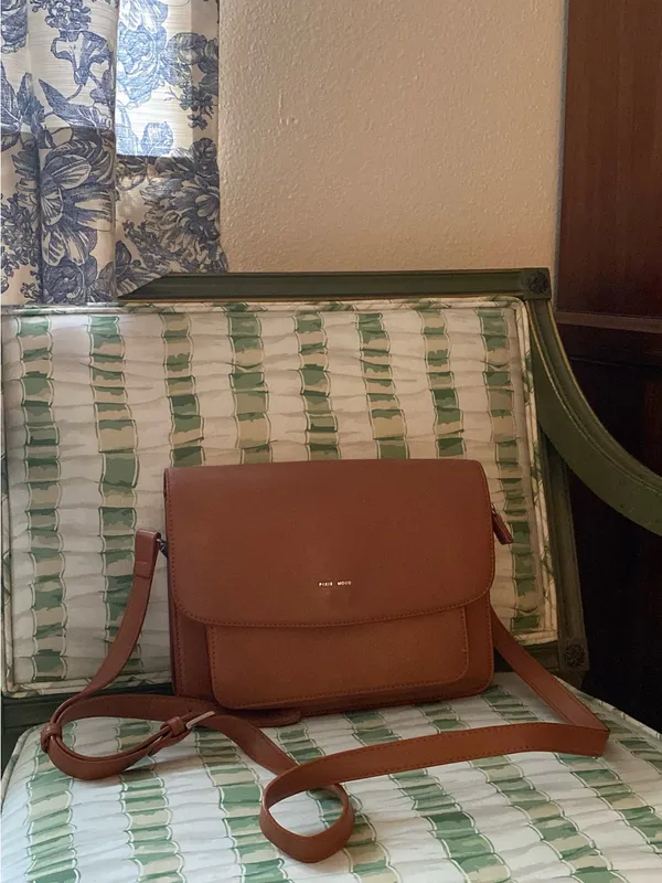 Pixie mood faux leather crossbody purse - Image 7