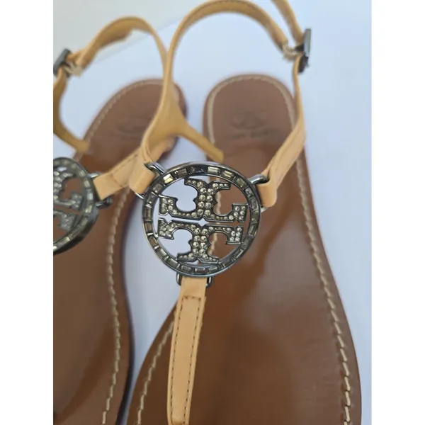 Tory Burch Miller Leather Tan Thong Sandals Silver Logo Medallion Women’s sz 7.5 - Image 2
