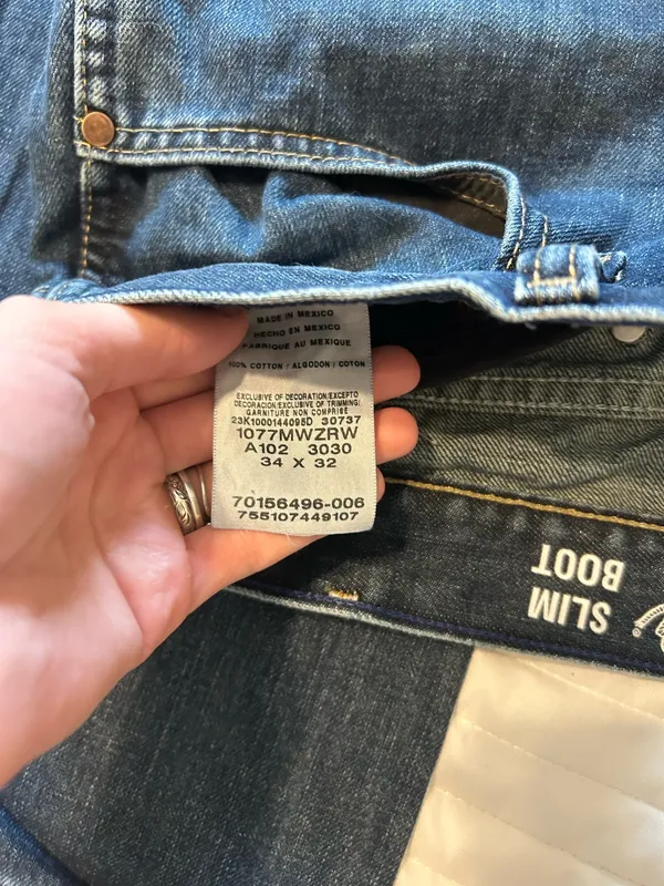 Men’s Wrangler Jeans - Image 4