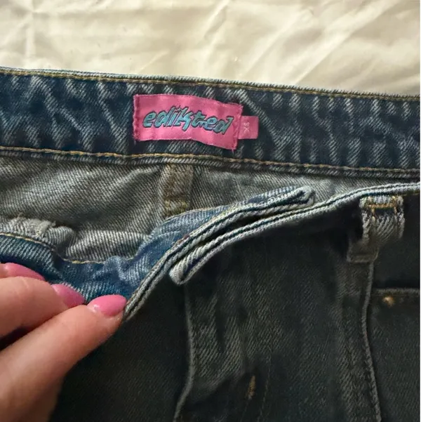 Edikted Denim Mini Skirt - Image 3