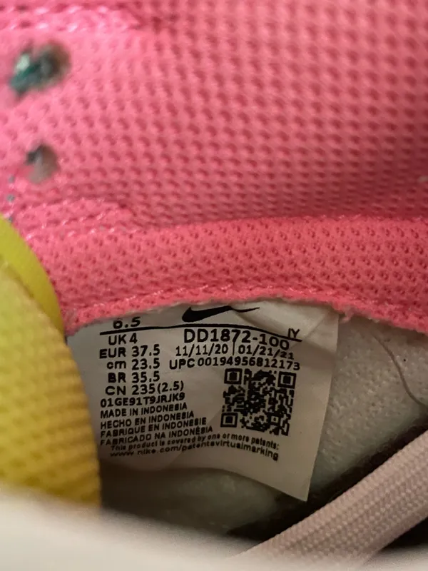 Nike Women’s Dunk Low SE - Image 8