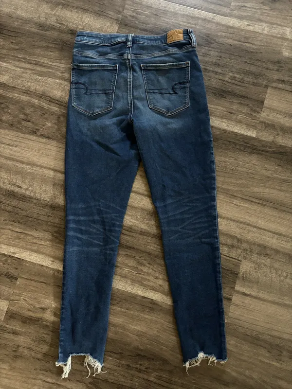 American Eagle Jeans - Image 3
