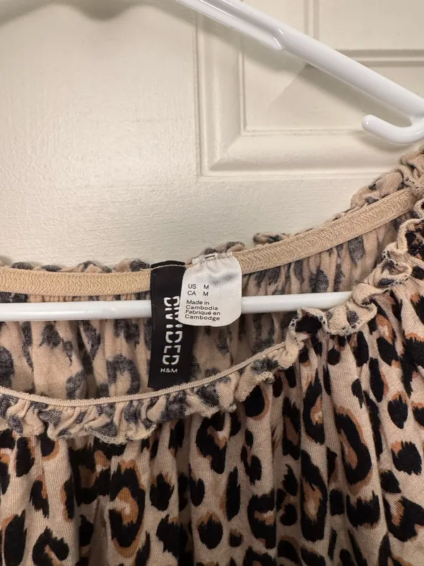 Divided Cheetah Crop Top - Image 2