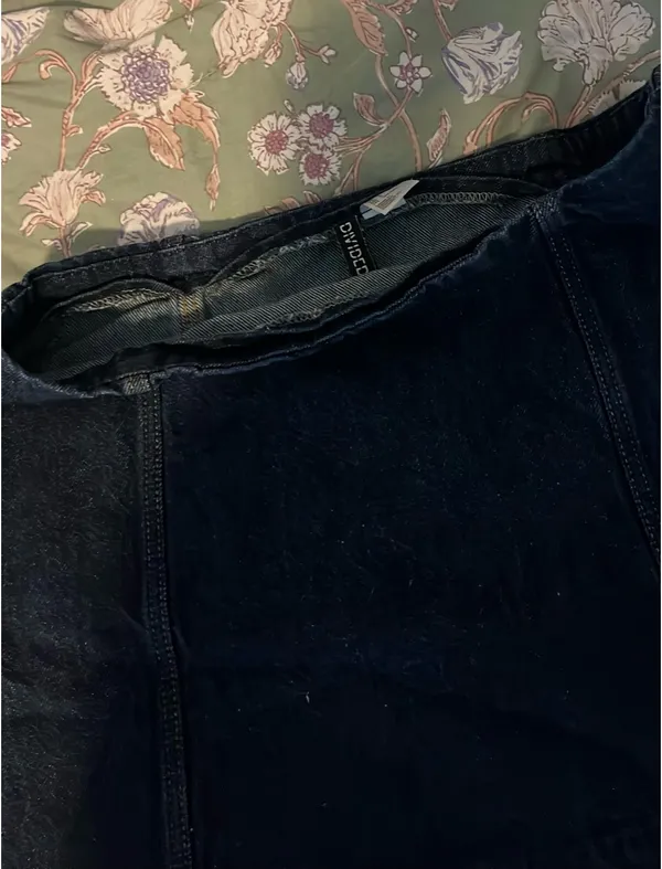 H&M Denim Skirt Mini - Image 4