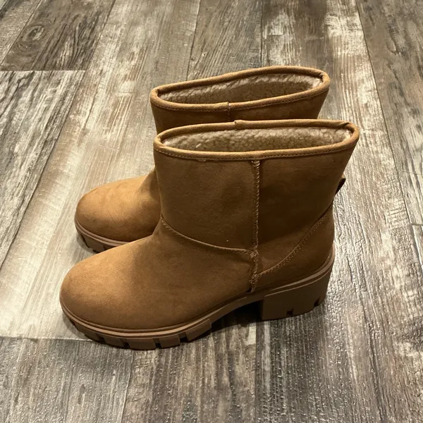 Sun + Stone Brown Winter Boots Size 8 Tan - Image 4