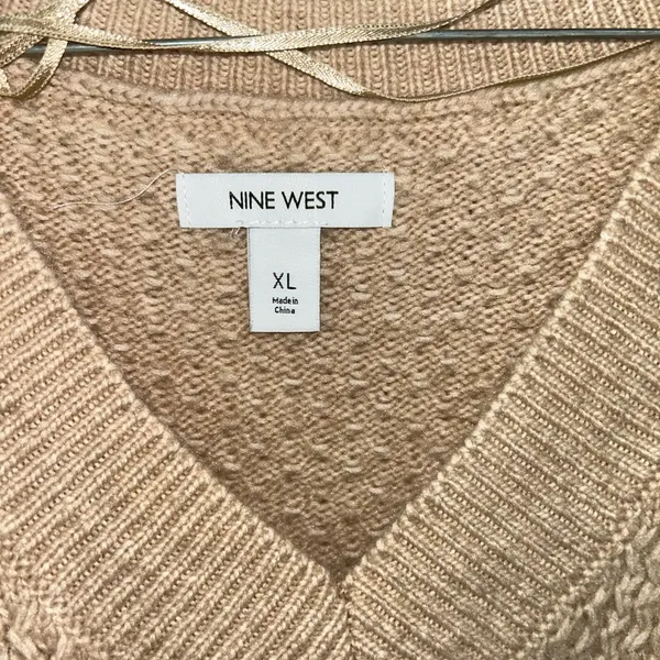 NWT Nine West Women's Knit V-Neck Sweater - Beige - Image 4