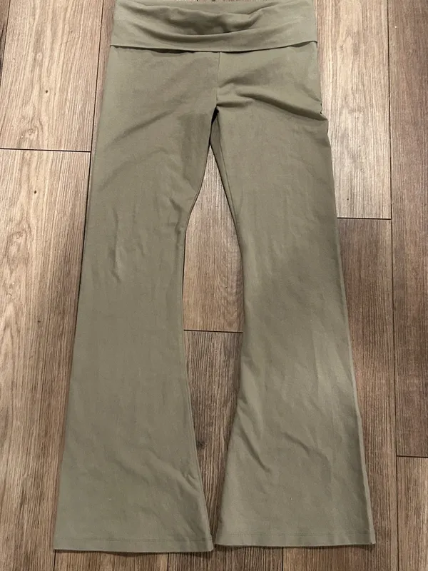 PINK Victoria's Secret Women's Foldover Flared Pull-On Pants Green M - Image 2