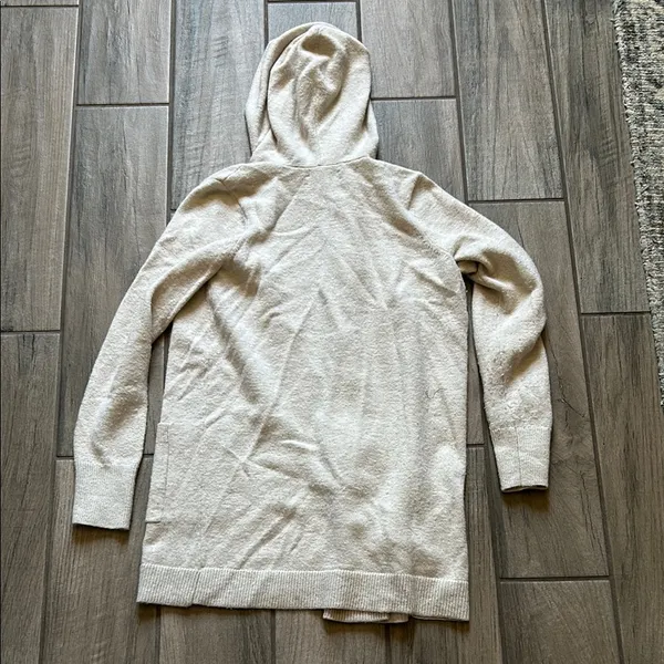 LOFT Soft Cream Knit Cardigan - Image 6