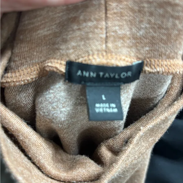 Ann Taylor Turtleneck Belted Tunic Top J - Image 11