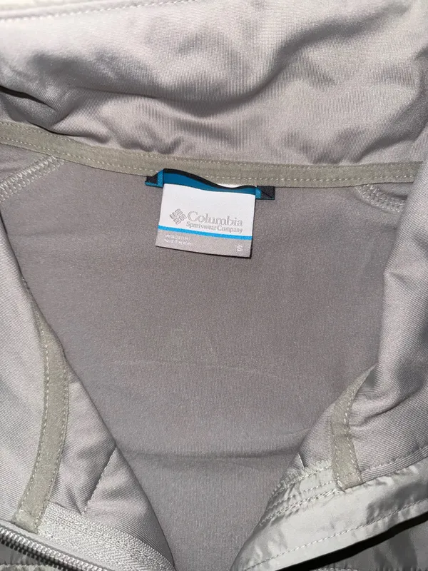 Small Grey Columbia Jacket - Image 3