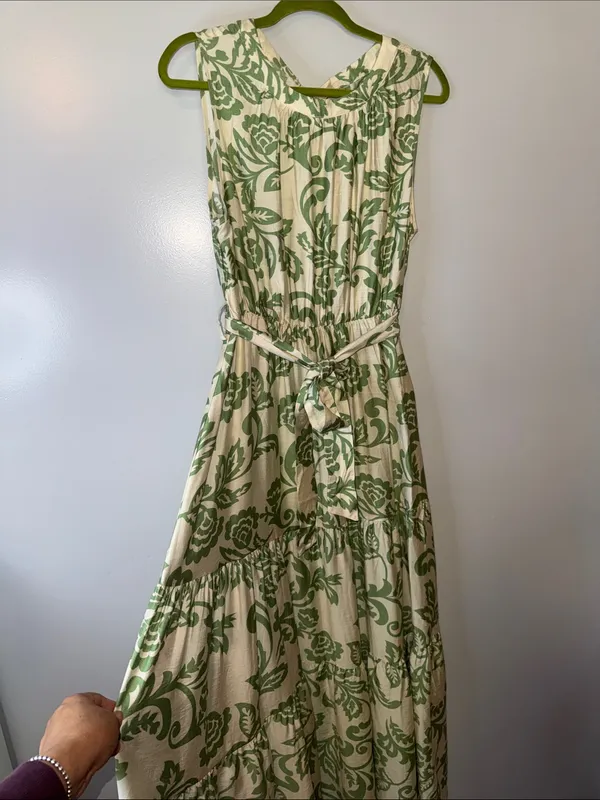 Sleeveless Cream Maxi Dress with Green Floral Print and Waist Tie - Image 4