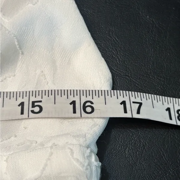 Lulu's Textured White Jumpsuit size M - Image 12