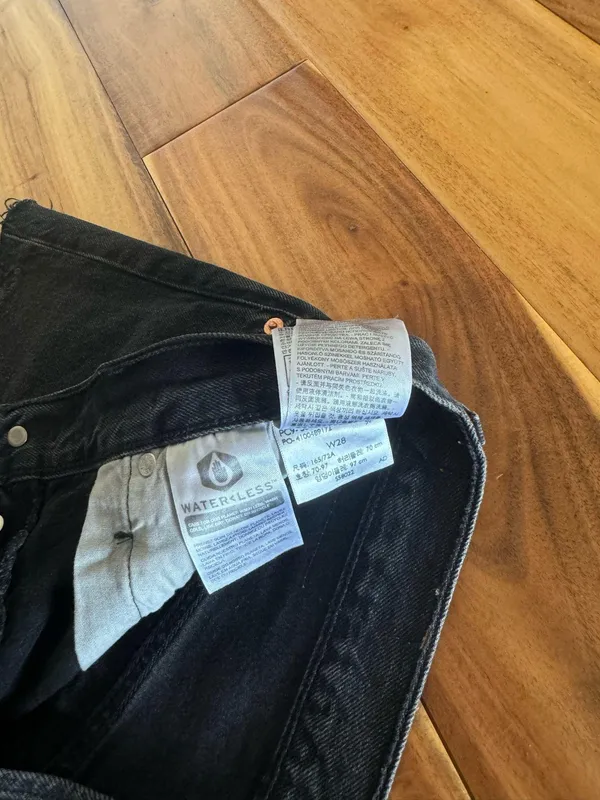 Levi’s Black Denim Shorts - Image 3