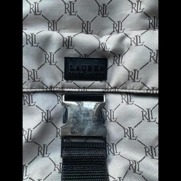 Lauren Ralph Lauren Quilted Tote Bag - Stylish and Versatile - Image 3