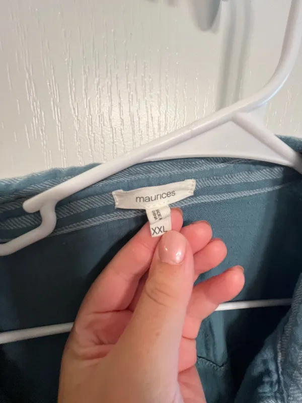 Maurices Top Women’s Long Sleeve - Image 3