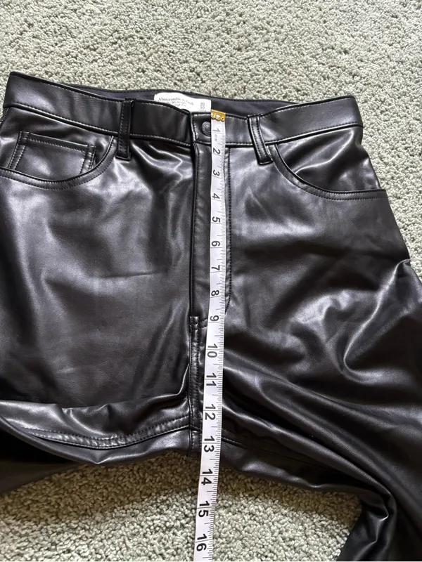 Abercrombie&Fitch The ‘90s Straight Ultra High Rise Faux Leather Pants NWT 30/10 - Image 6