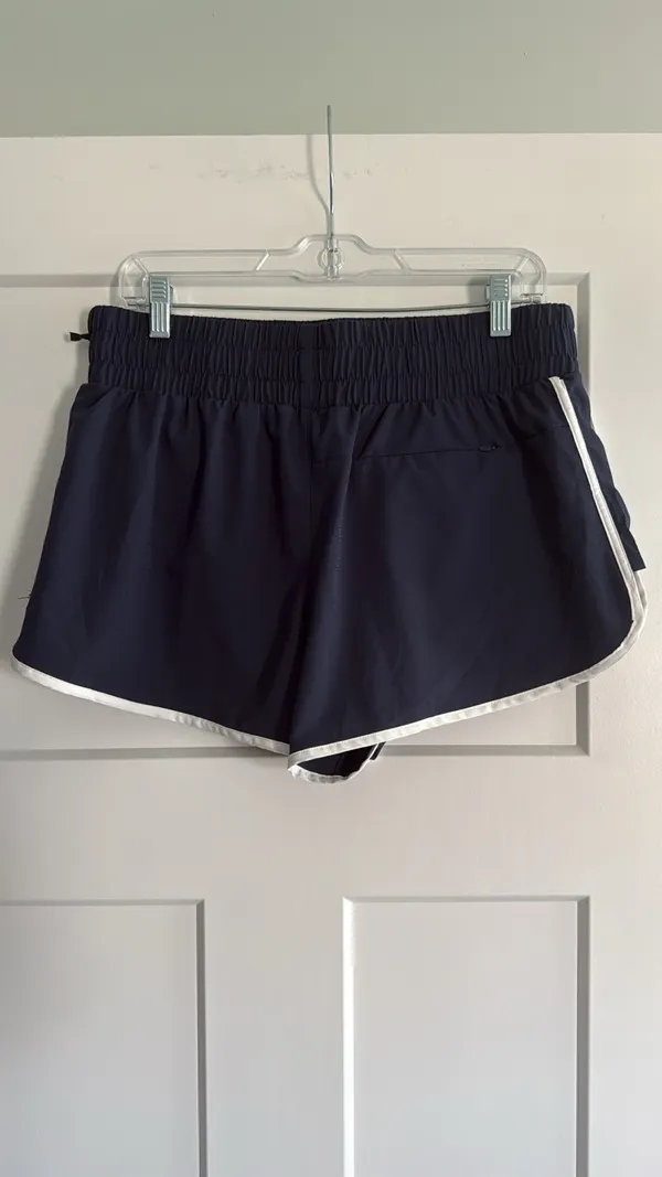 Varley Women’s Large Arlington 2” Running Shorts - Image 5