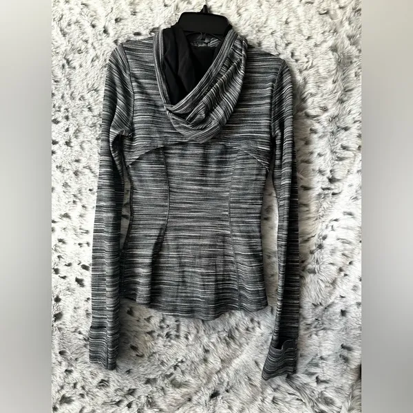 1067. Lululemon Hooded Define Jacket Nulu Size 2 Space Dye Herringbone - Image 4