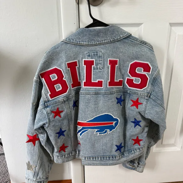 Abercrombie & Fitch Oversized Denim Buffalo Bills Patch Jacket 🦬 - Image 2