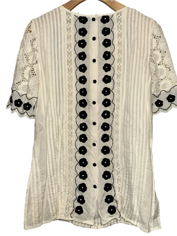 Anthropologie Floreat 4 White Eyelet Lace Black Floral Trim Veille Peasant Top - Image 5