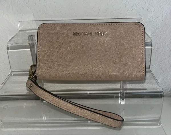 Michael Kors Nude small phone wallet wristlet - Image 2
