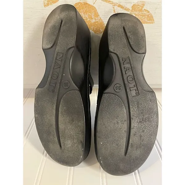 Naot slip on clog mule style shoes black sz 38 or 7.5 - Image 7