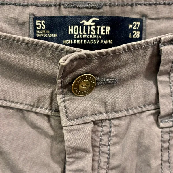 VTG Y2K Hollister Gray Tech Cargo Capris Fall Grunge Size 5 Short 27" Waist - Image 3