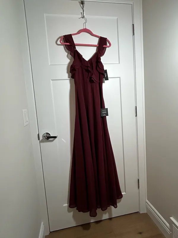 Lulus small bridesmaid dress/wedding guest gown - Image 9