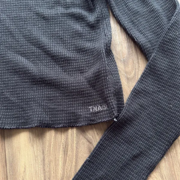 Aritzia TNA Waffle Knit Top - Image 3